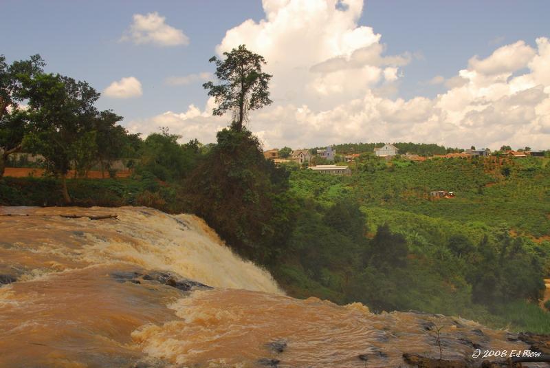 Over the edge.jpg - Near Dalat, Vietnam